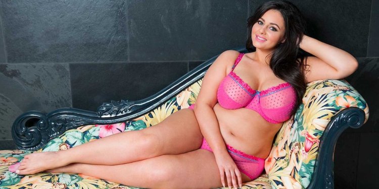 Sophia Adams plus size