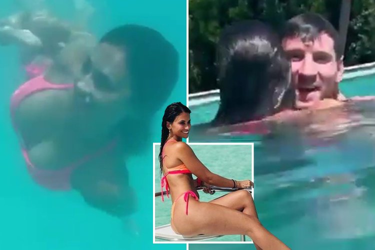 Messi's wife in a swimsuit