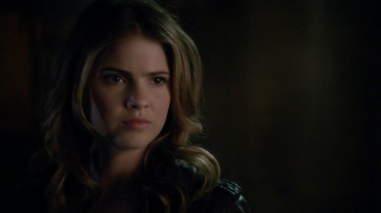 Shelley Hennig Teen Wolf