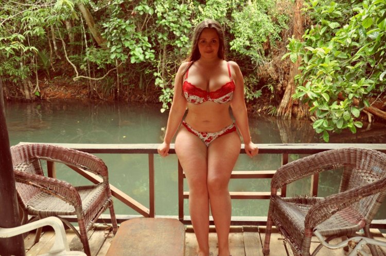 Julia Kuvarzina hot in a swimsuit