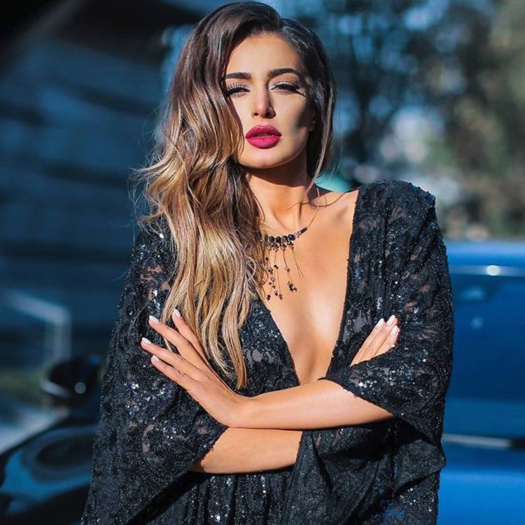Iveta Mukuchyan Armenians