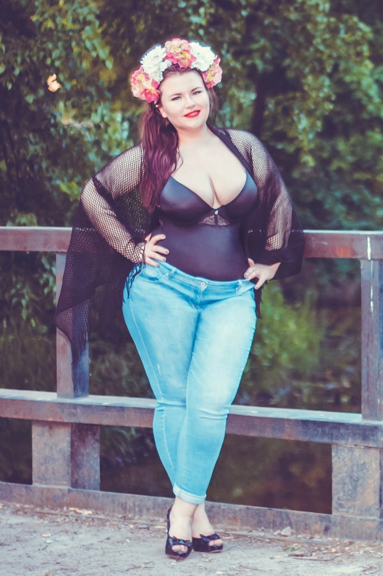 Rebecca Winter plus size model