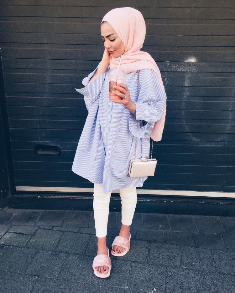 Fashionable Muslim women