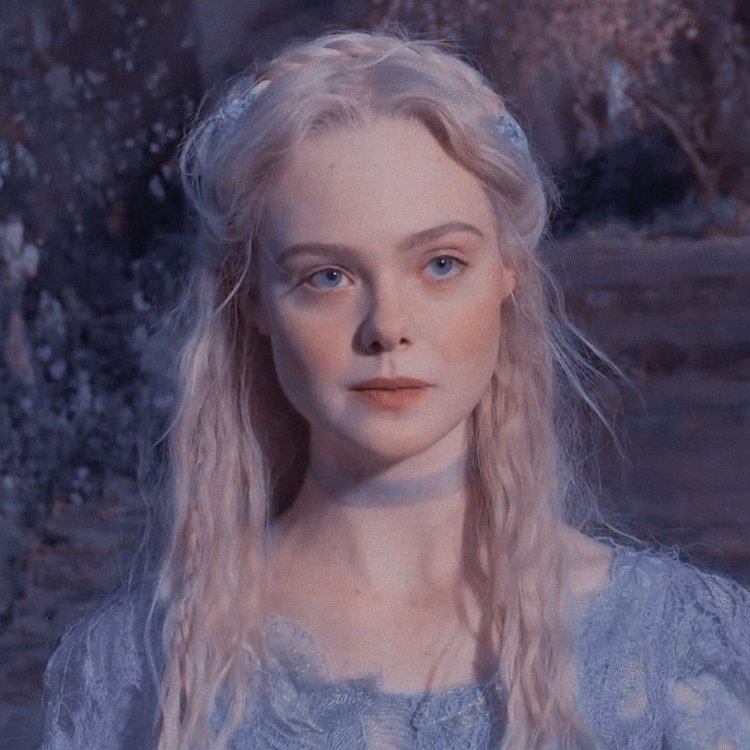 Elle Fanning Princess Aurora