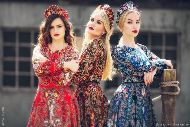 Outfit in Russian folk style