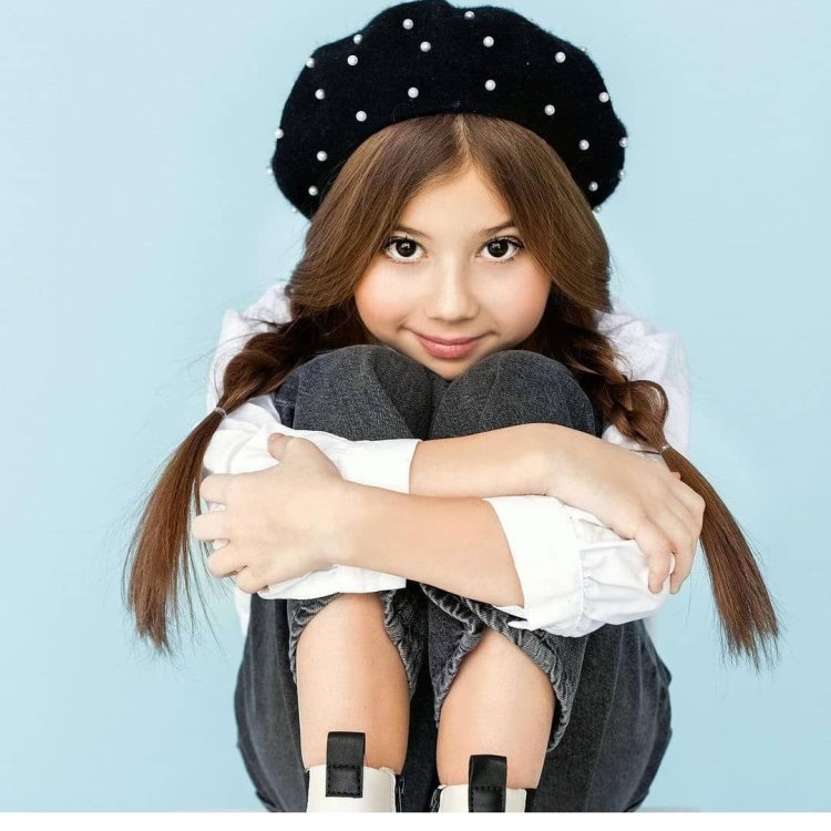 Milana Khametova Halloween