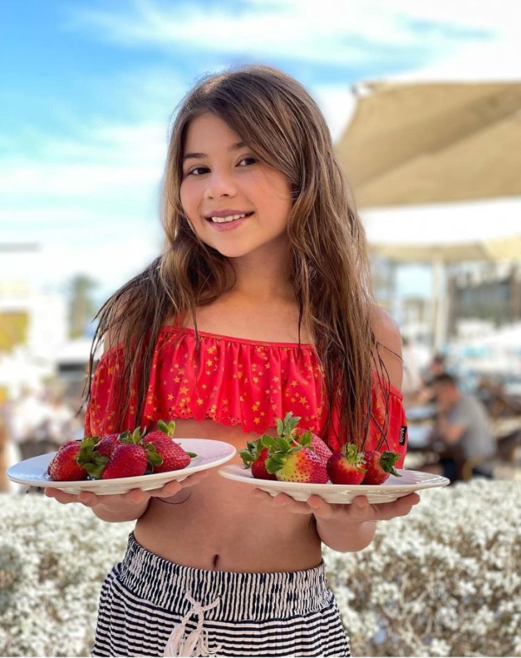 Hot photos of Milana Khametova