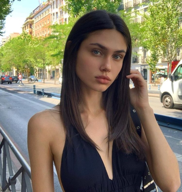 Victoria Bronova Insta