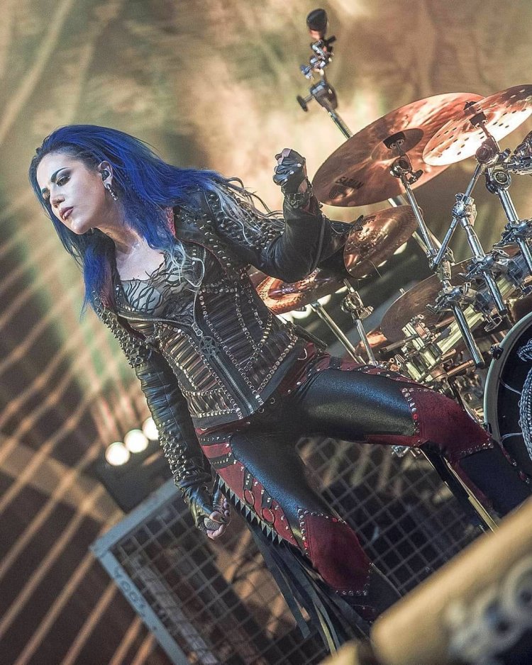 Alissa White-Gluz Camelot