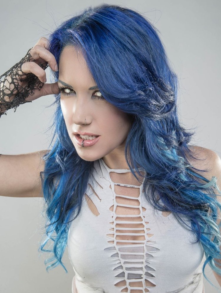 Arch Enemy Alyssa White-eye