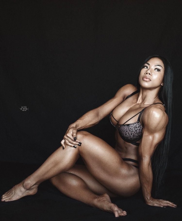 Tina Nguyen fitness model