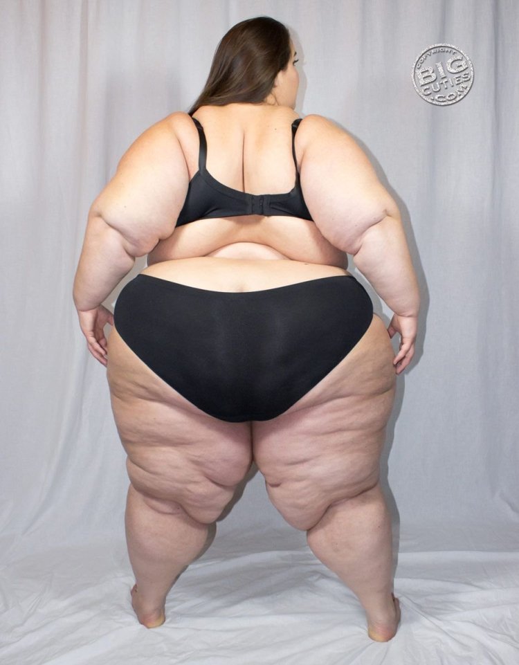 Women with thick thighs