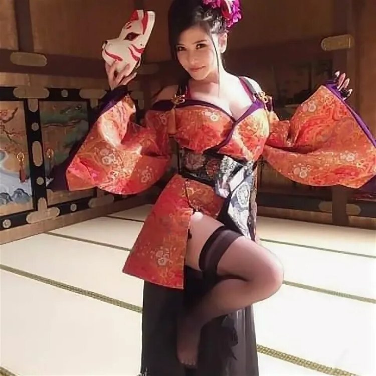 Okita Anri in kimono