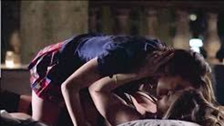 You I she series kiss