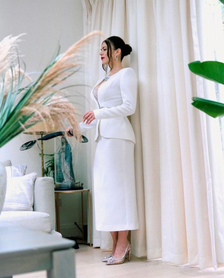 Hayley Atwell hackers q8+