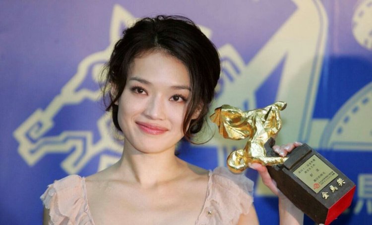Shu Qi gagged