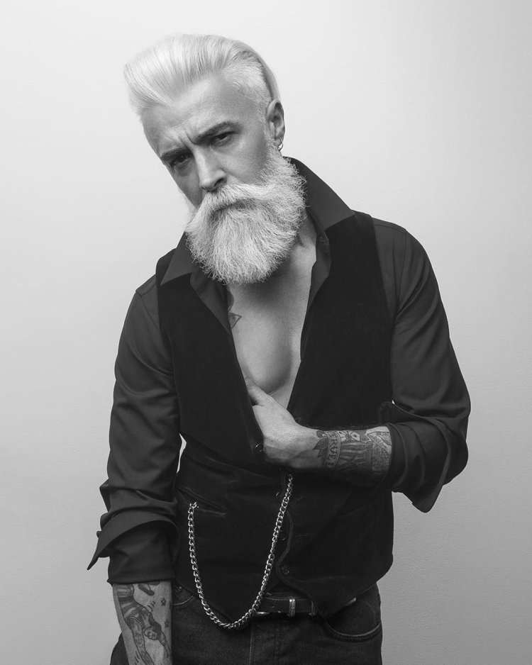 Model Alessandro Manfredini