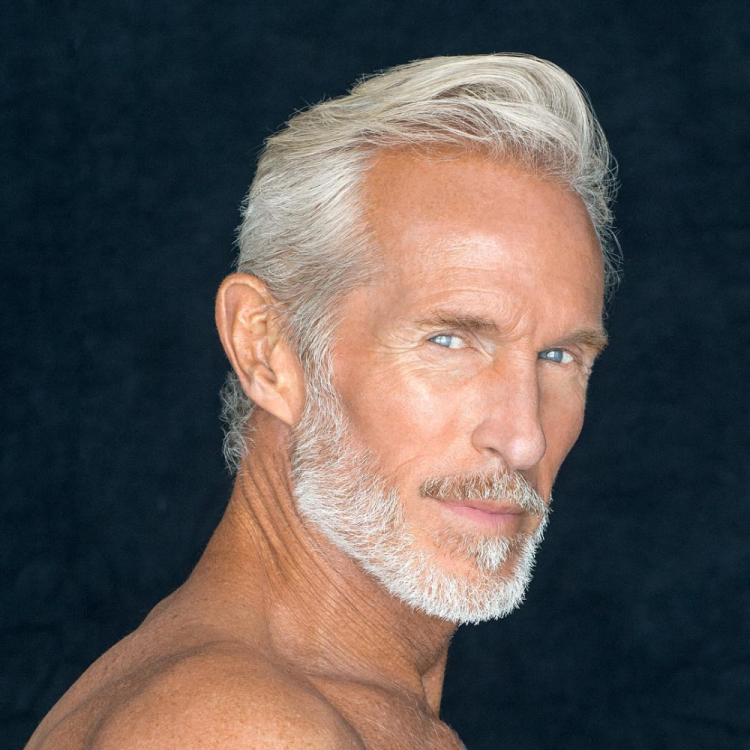 Men's haircut for older men
