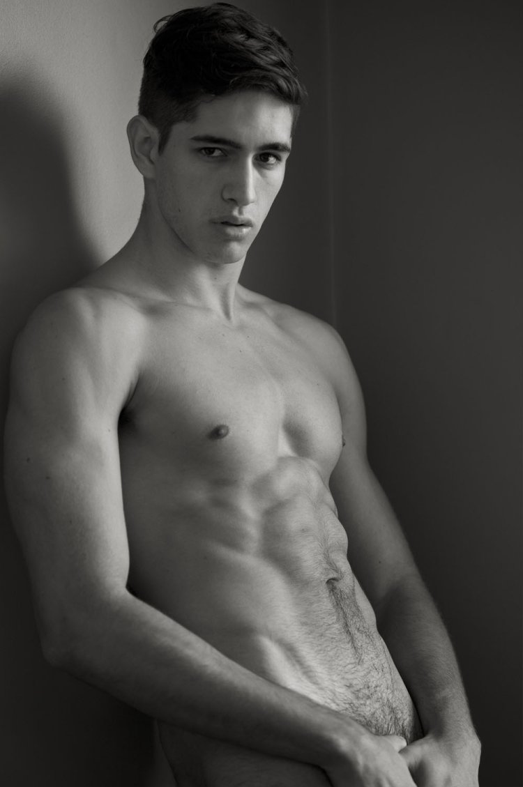 Model Alexander Gajzler torso