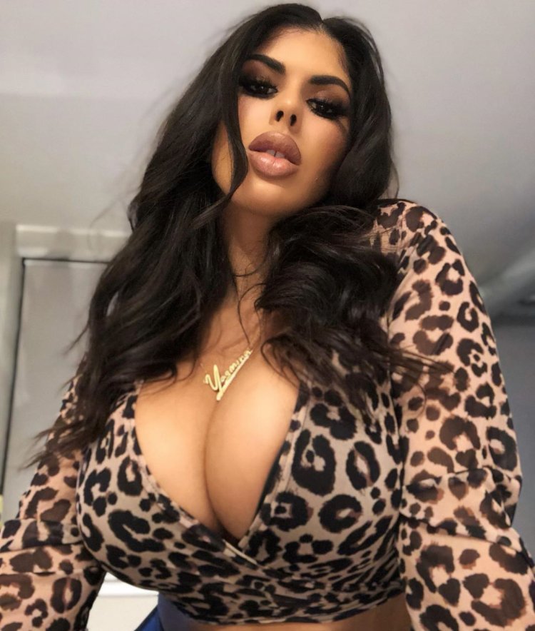 Ariel Yasmine photoshoot