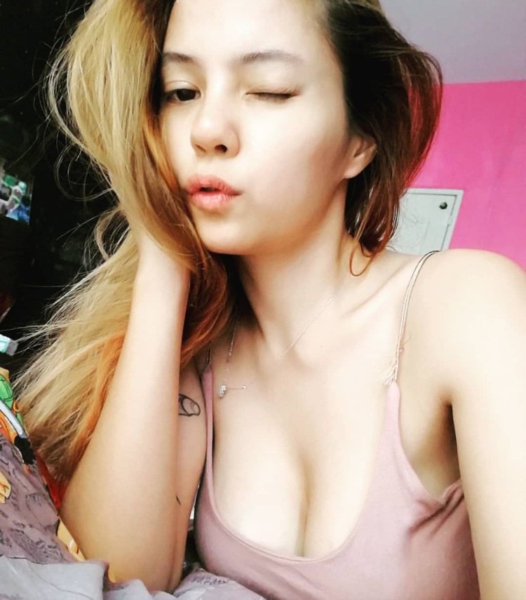 Korean women cyclists