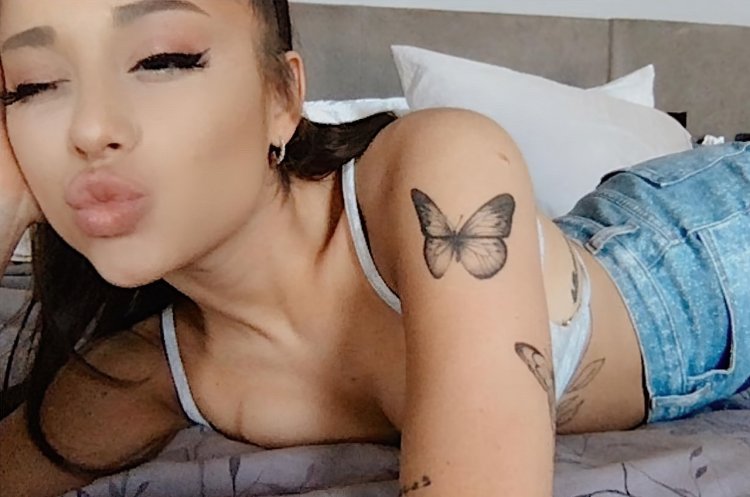 Ariana Grande tattoo