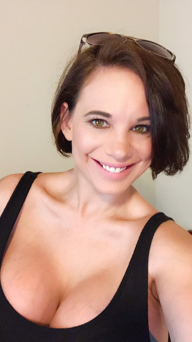 Brittany Elizabeth breasts