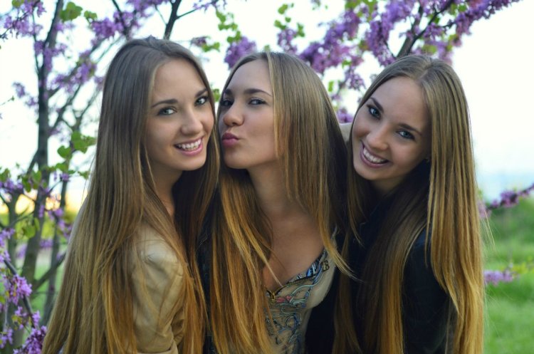 Three beautiful teenage girls