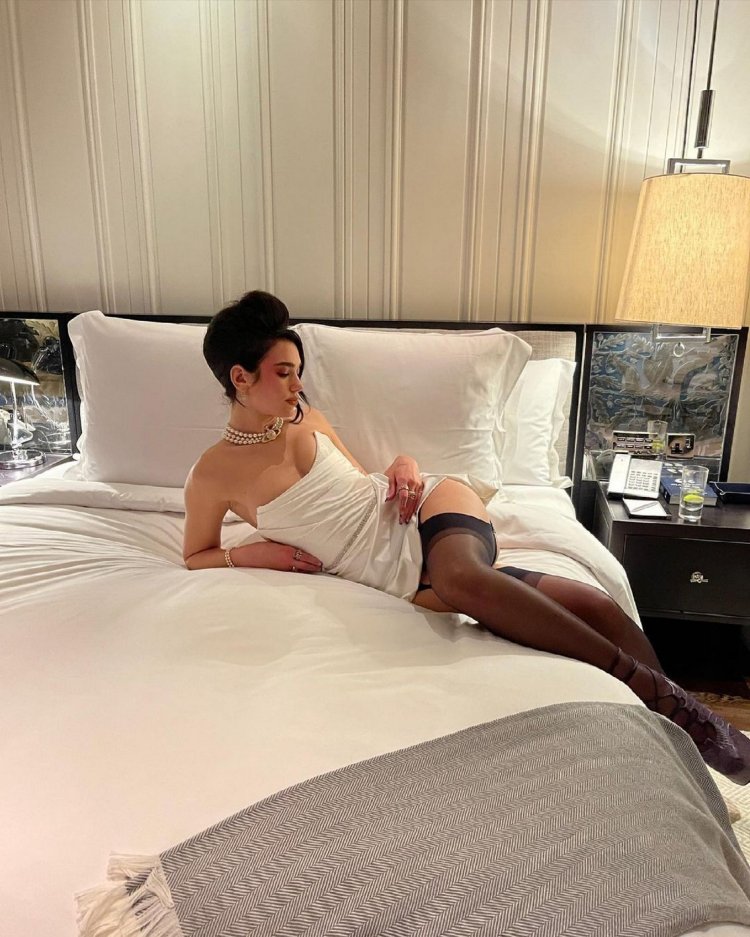 Dua lipa in stockings