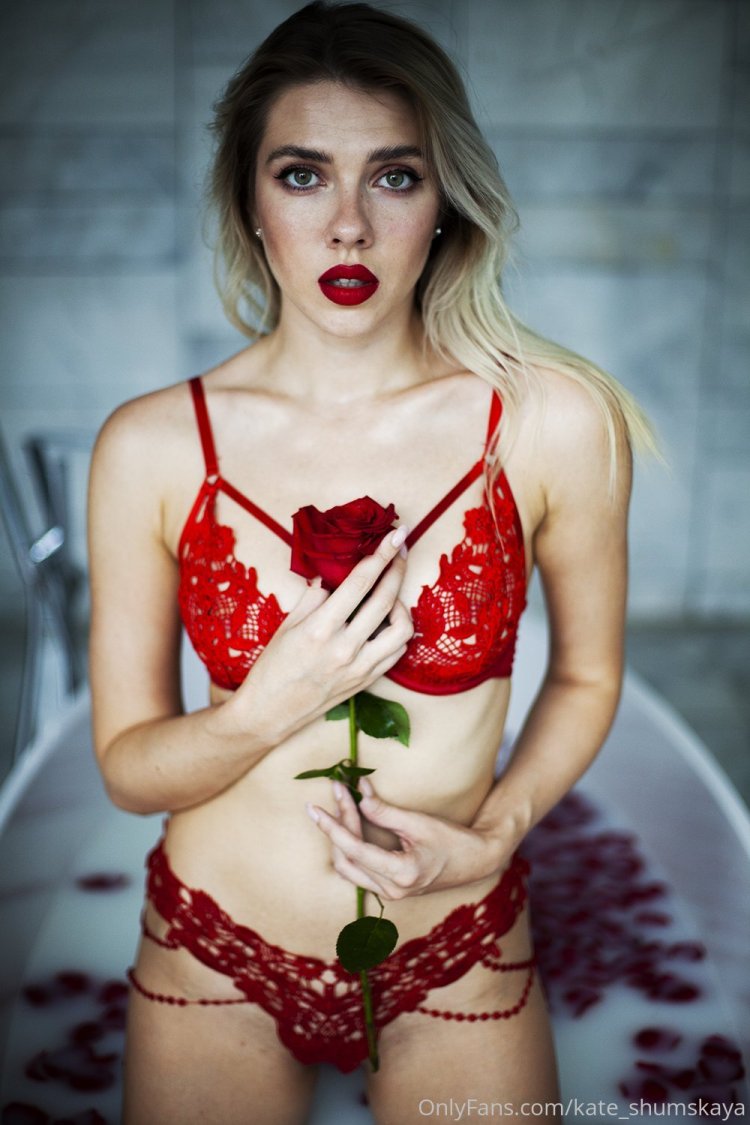 Catherine Shumskaya Scarlett Johansson