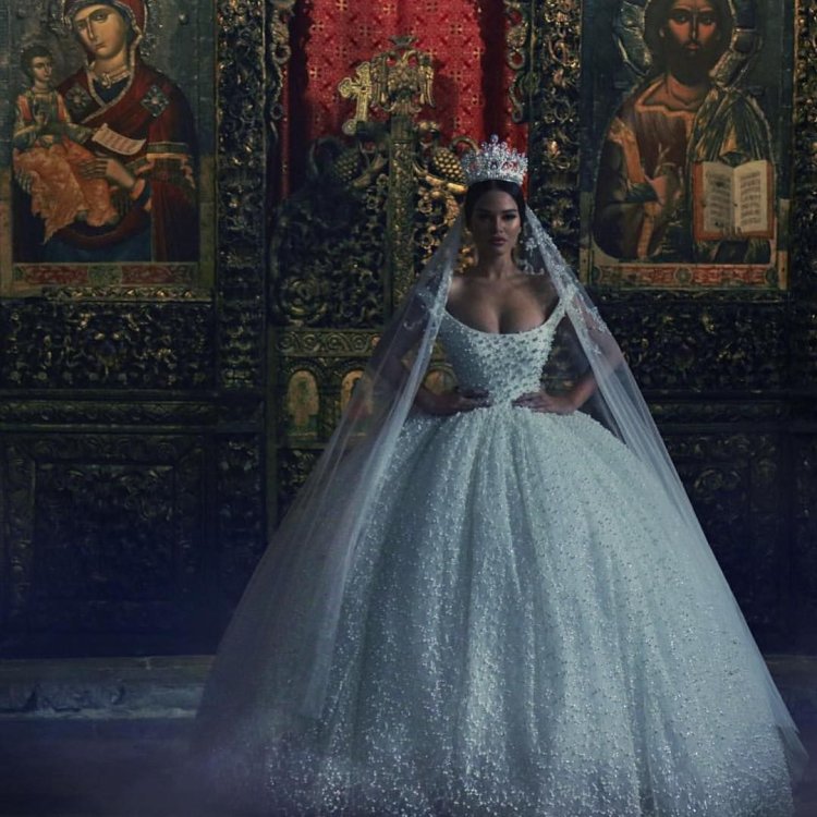 Model Natalia Barulich