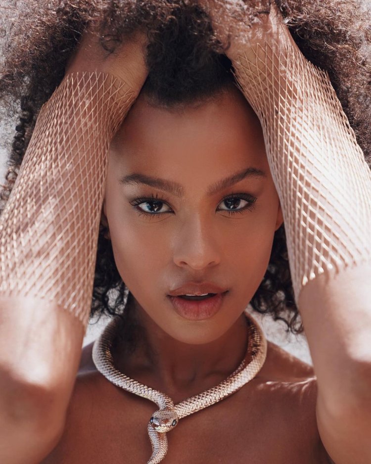 Amanda williams model