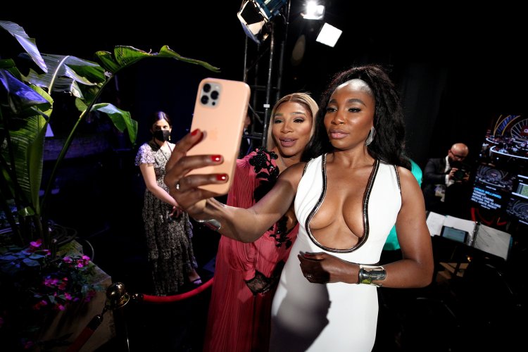 The Williams Sisters at the 2022 Oscars