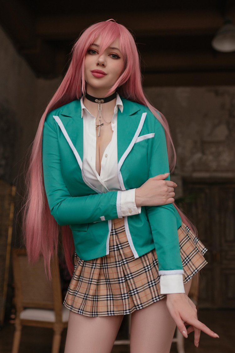 Alina Becker Tsunade