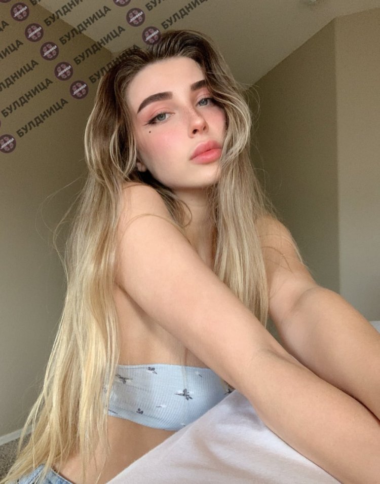 Lana Rhodes 1920 1080