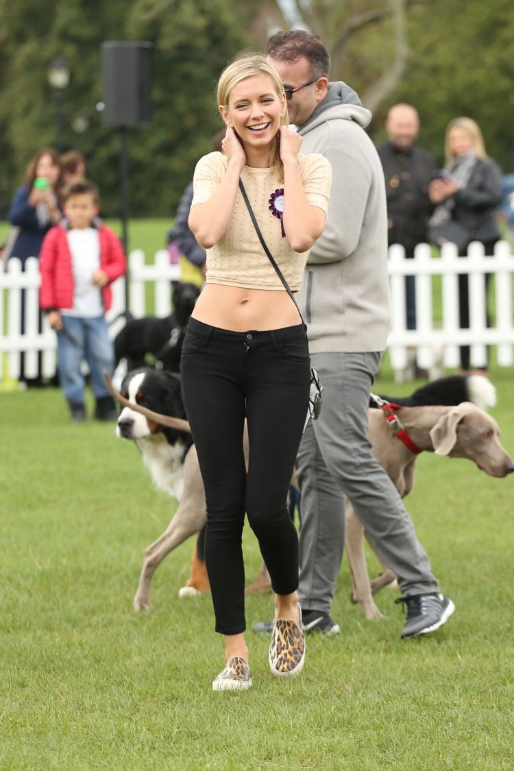 Rachel Riley screencaps