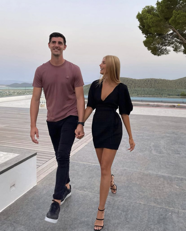 Girl Courtois Michel