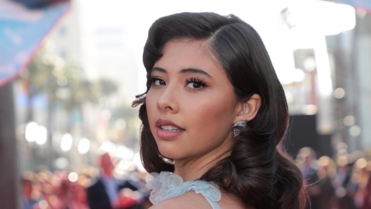 America chavez actress cochil gomez