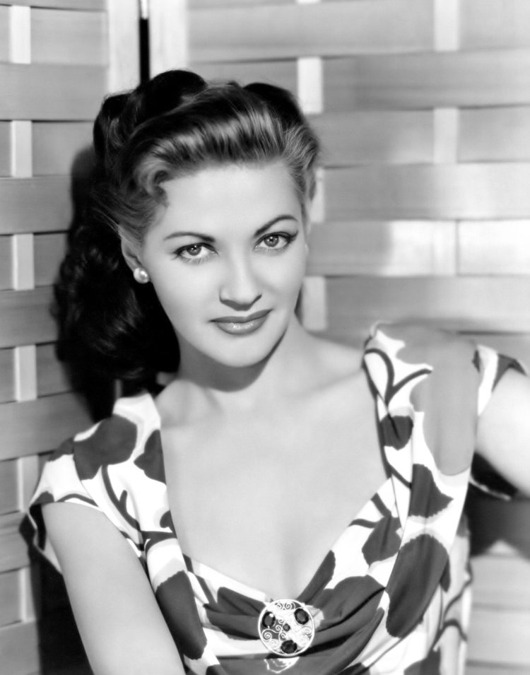 Vivienne Blanche Dubois