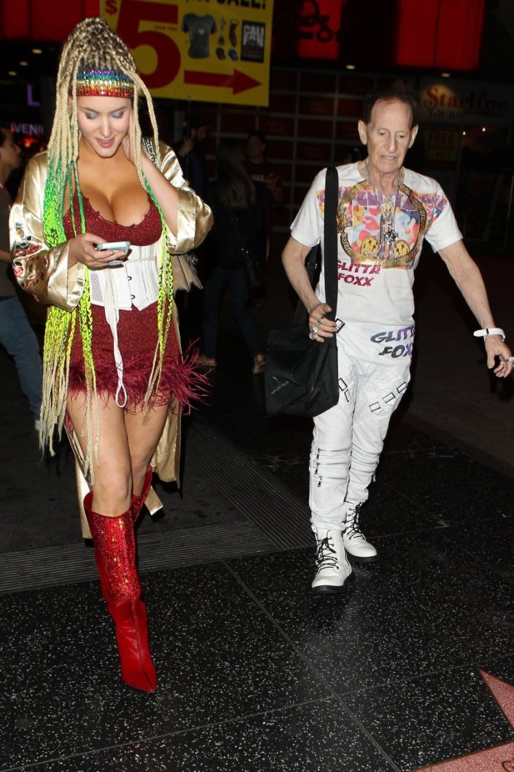 Gabi Grecko poses topless with Geoffrey Edelsten