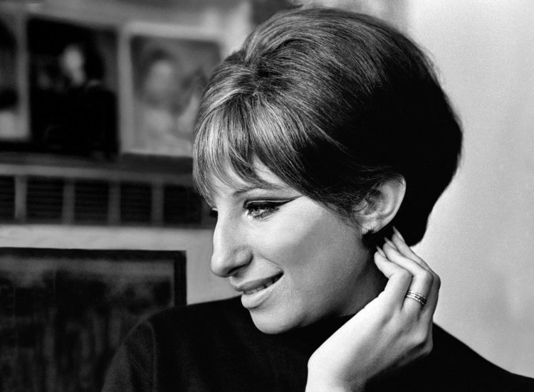 Barbara Streisand photo in her youth