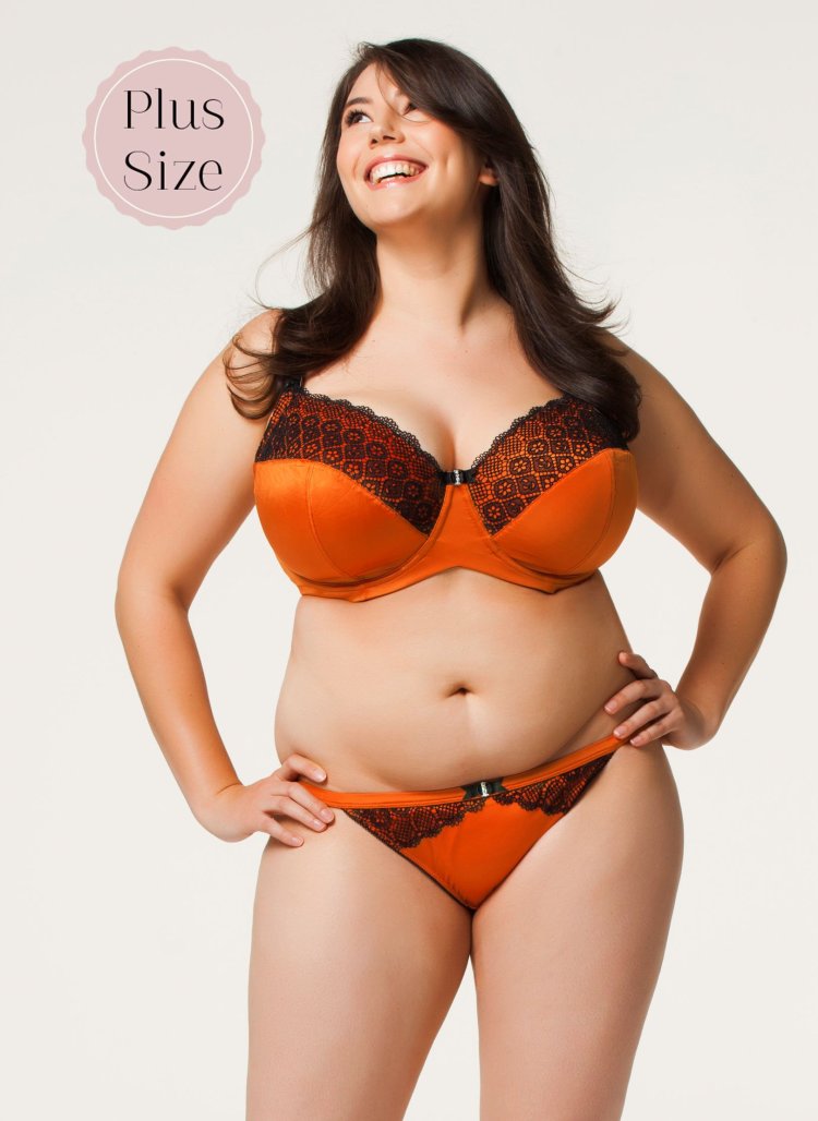 Women with big buttocks