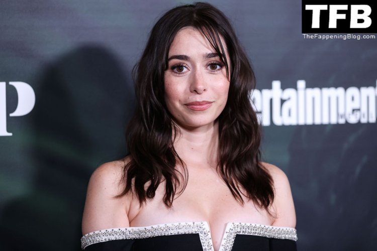 Christine Milioti soprano