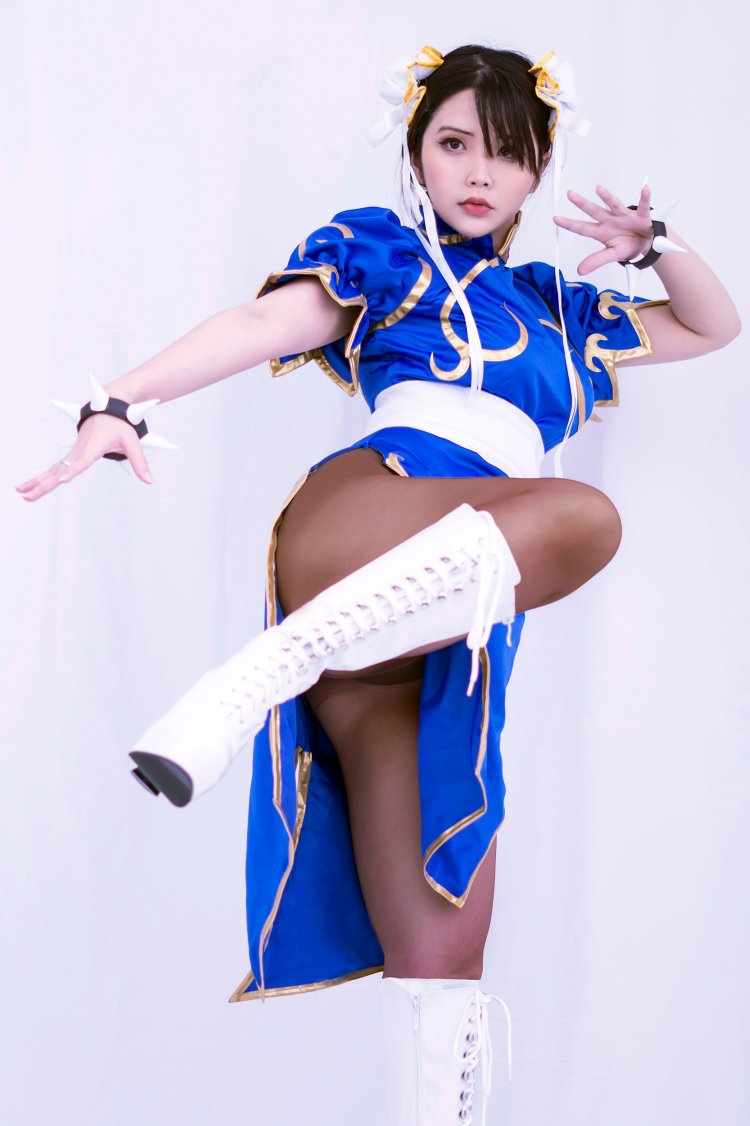 Chun Li Street Fighter Cosplay