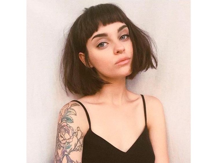 Girls with short bangs