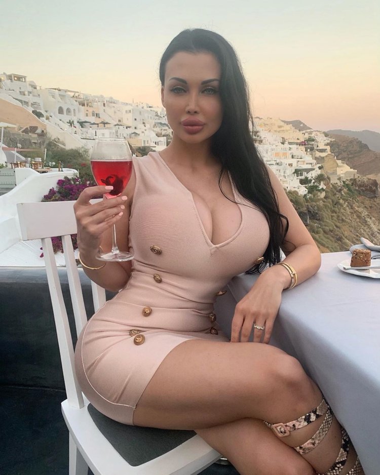 Dora Varga Dora Varga