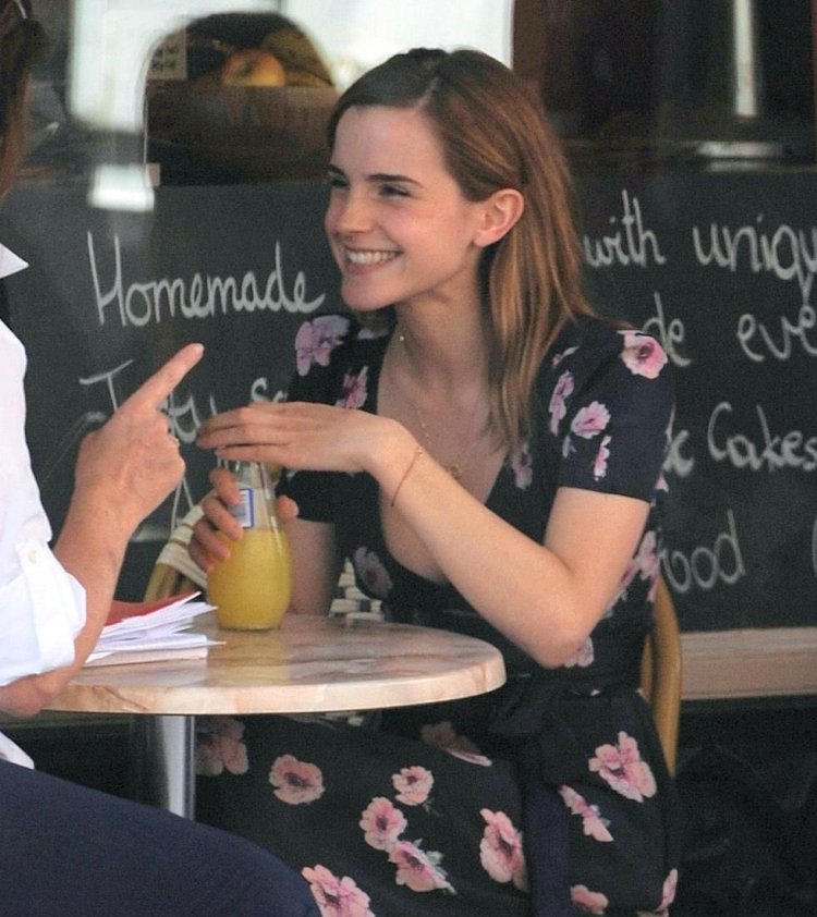 Emma Watson in a cafe
