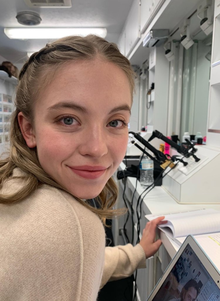 Sydney Sweeney without makeup