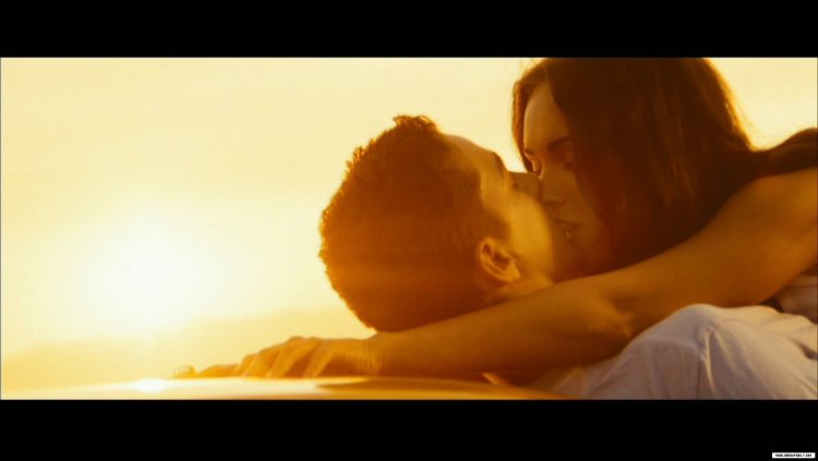 Transformers Kiss Sam