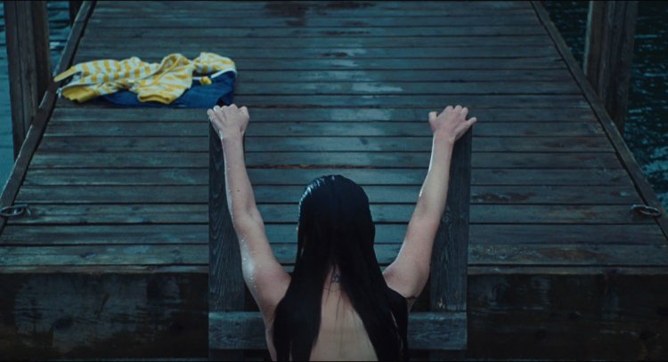 Megan Fox Jennifer's body in water